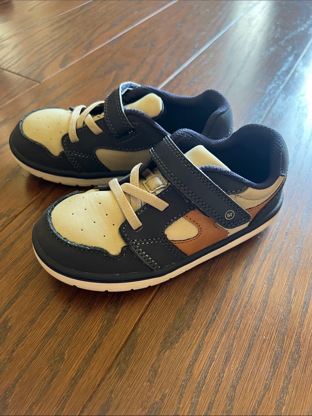 Stride Rite London Sneakers for Boys - Picture 2 of 10